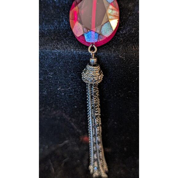 Versona Red Faceted Glass Pendant Tassel Gun Metal Necklace - Picture 3 of 6